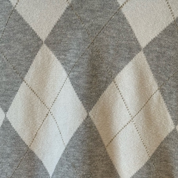 Tommy Hilfiger Women’s V Neck Diamond Pattern Sweater Size L - Picture 3 of 4